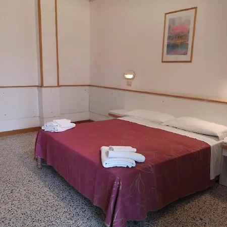 Labrador 3* Cattolica